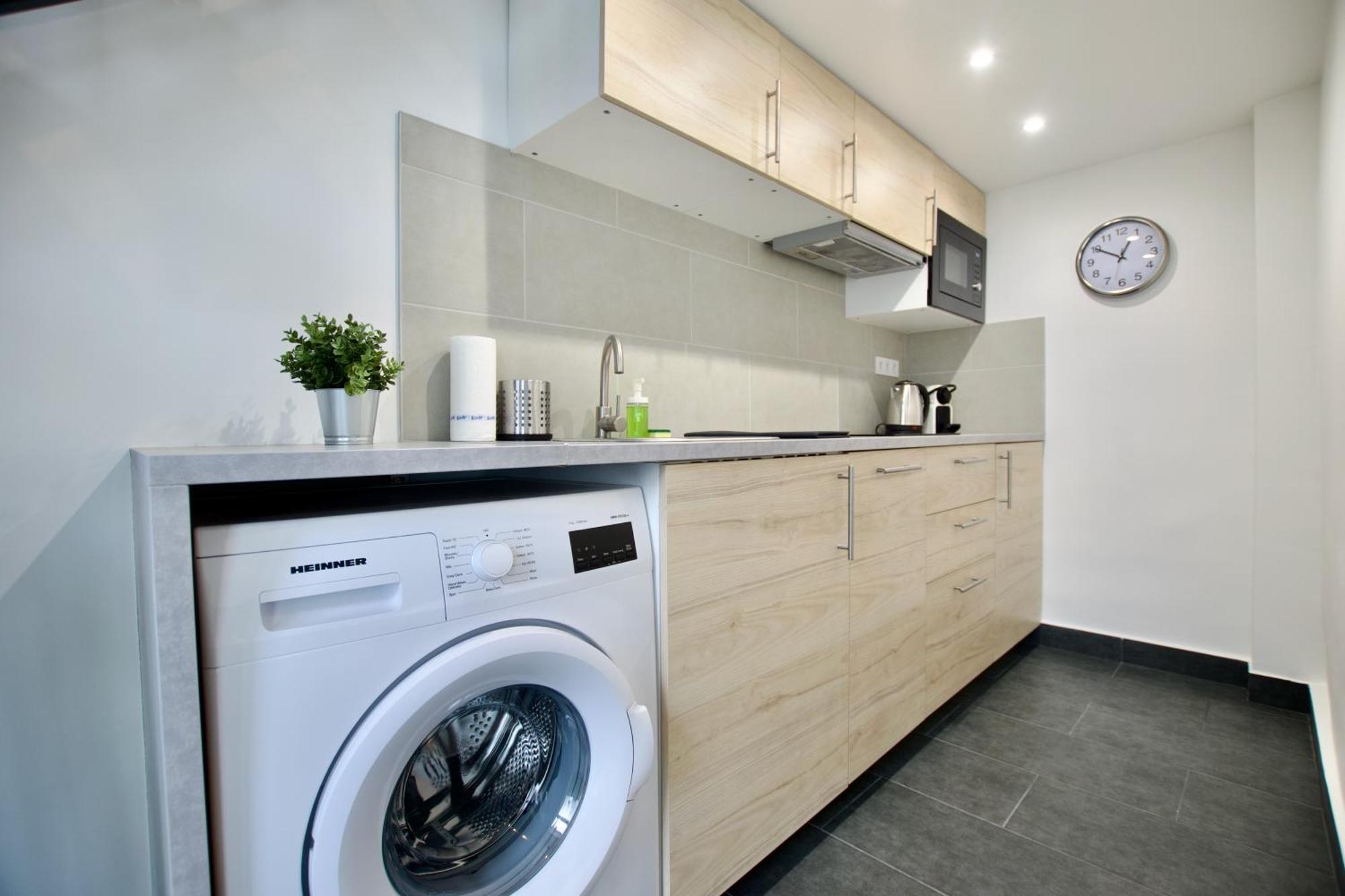 Studio Apartments By Hi5- Cozy Studio Budapest Ngoại thất bức ảnh